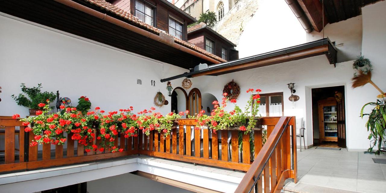 Pension Gaestehaus Heller Weißenkirchen in der Wachau Buitenkant foto