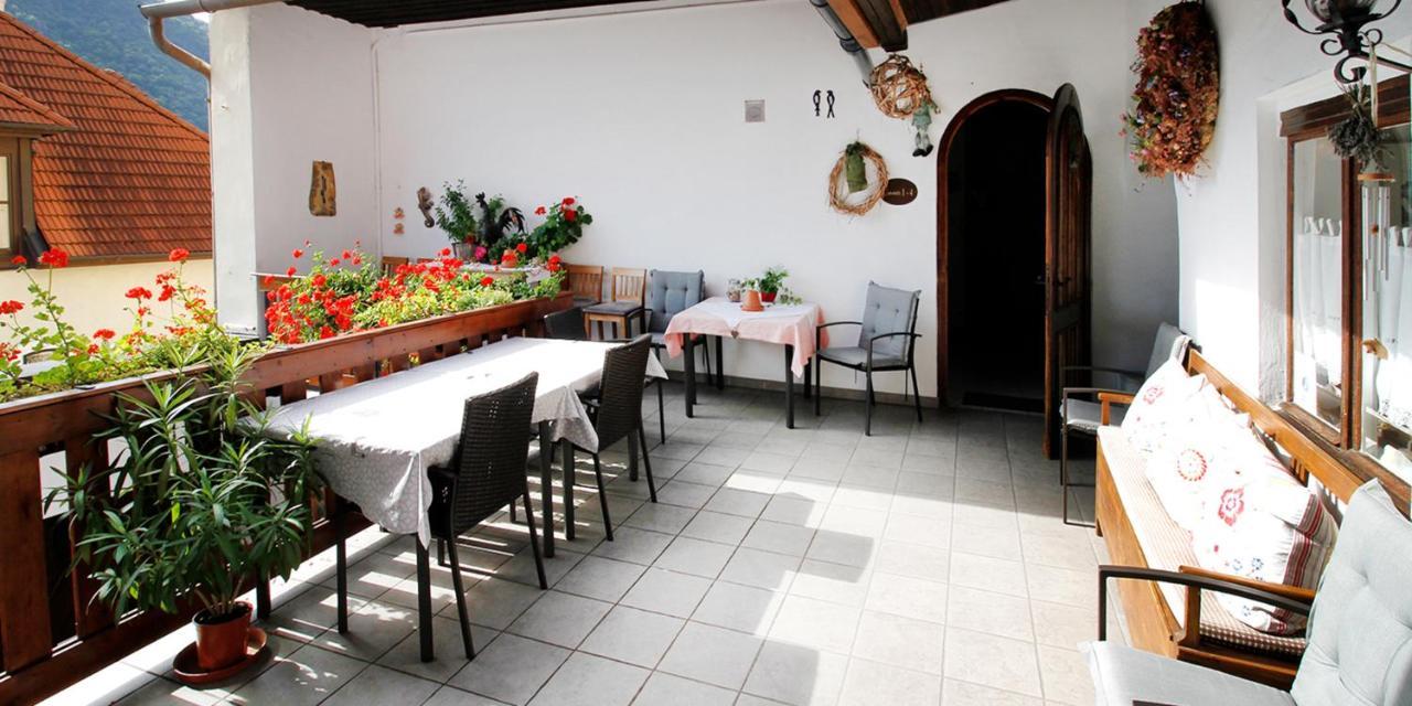 Pension Gaestehaus Heller Weißenkirchen in der Wachau Buitenkant foto