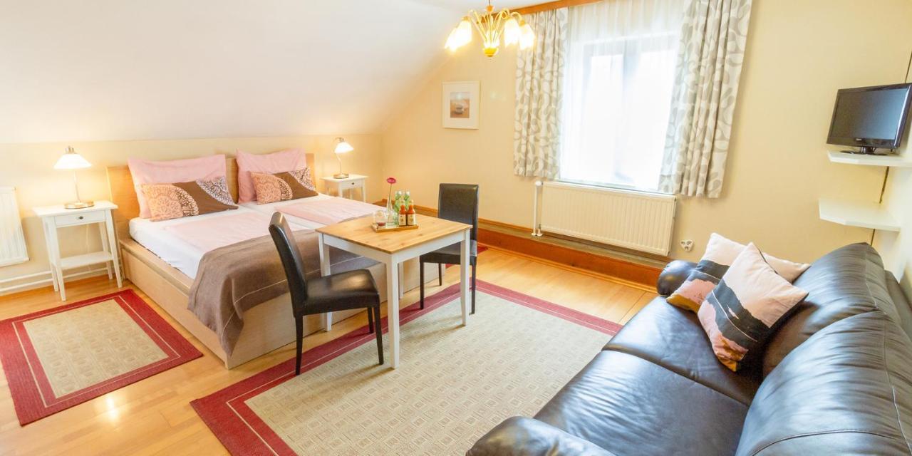 Pension Gaestehaus Heller Weißenkirchen in der Wachau Buitenkant foto