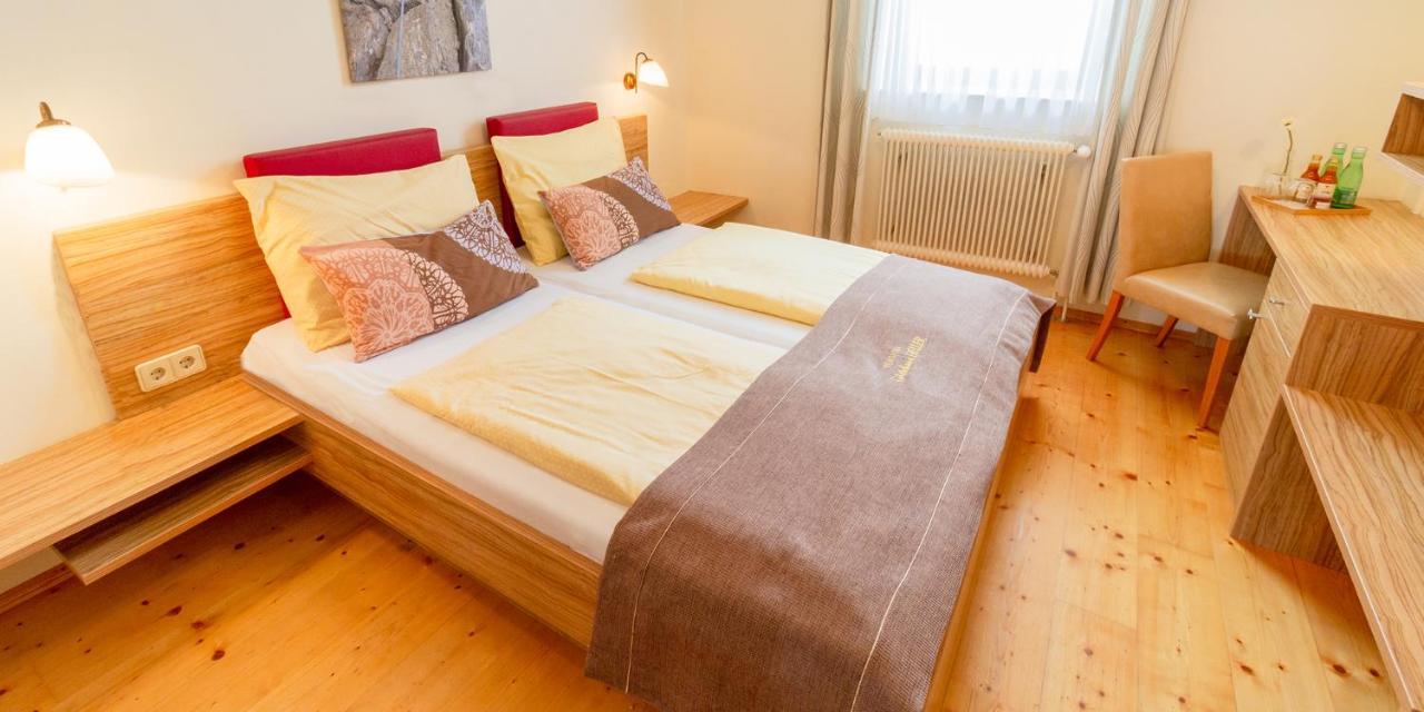 Pension Gaestehaus Heller Weißenkirchen in der Wachau Buitenkant foto